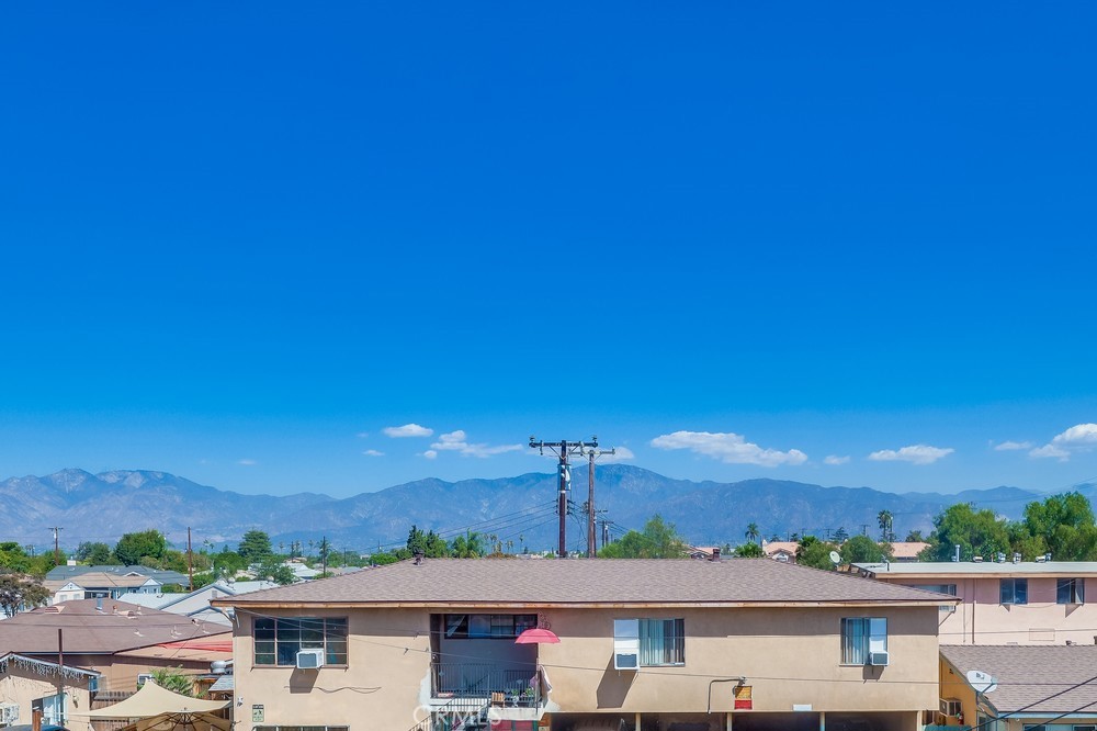 4031 La Rica Avenue O