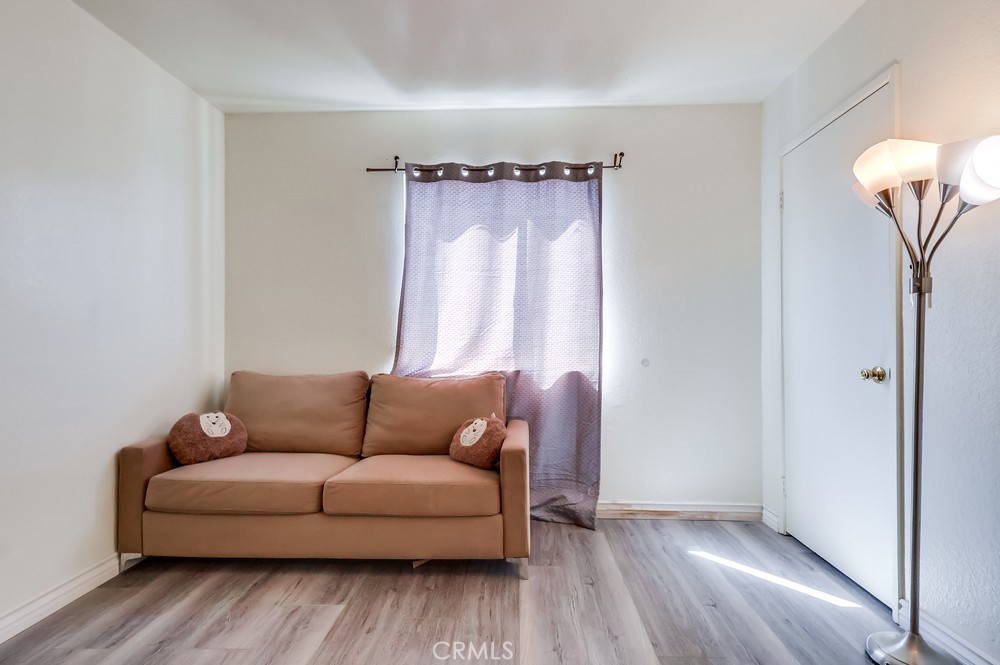 4031 La Rica Avenue O