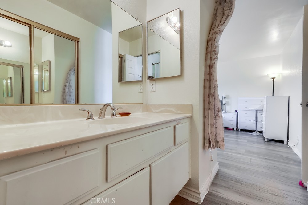 4031 La Rica Avenue O