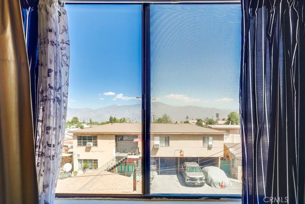 4031 La Rica Avenue O