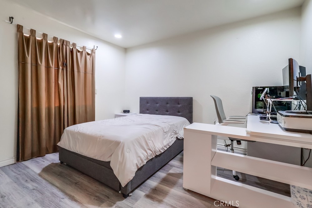 4031 La Rica Avenue O