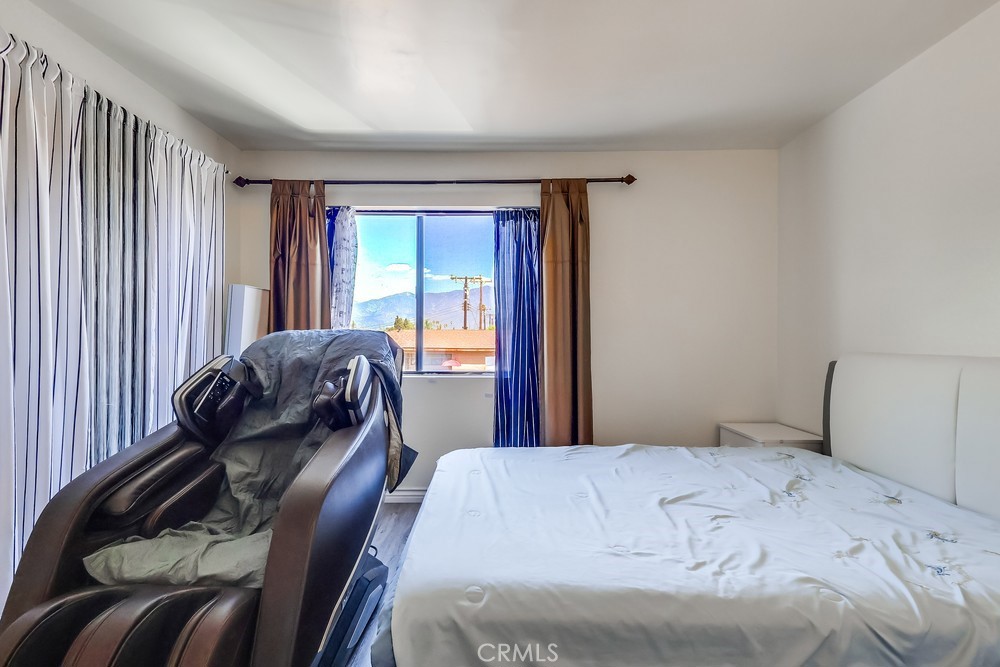 4031 La Rica Avenue O