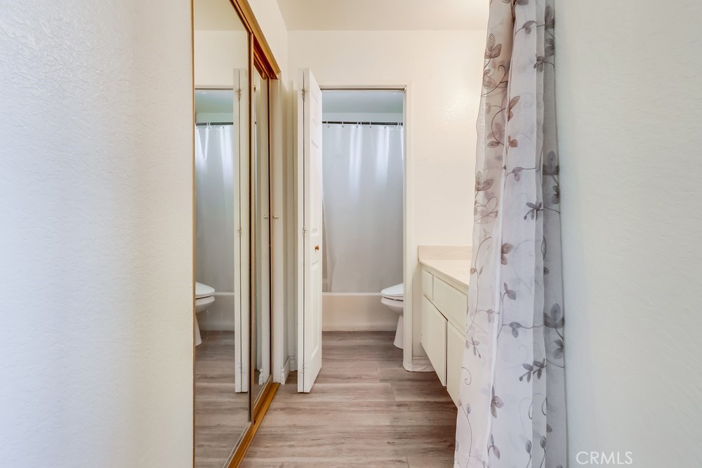 4031 La Rica Avenue O