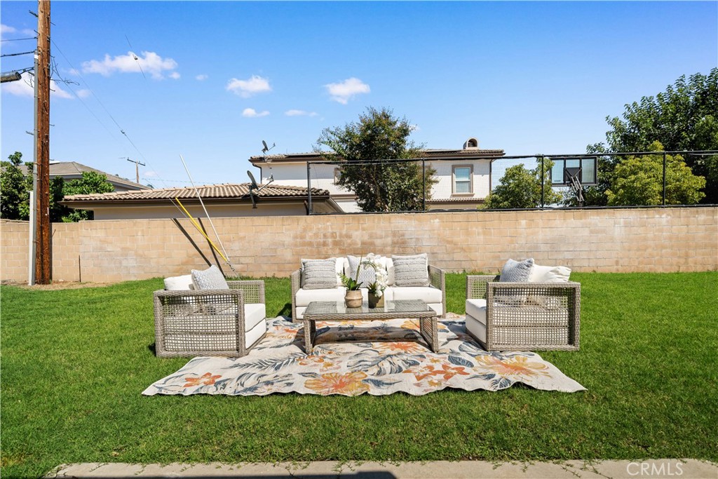 1420 Linda Way