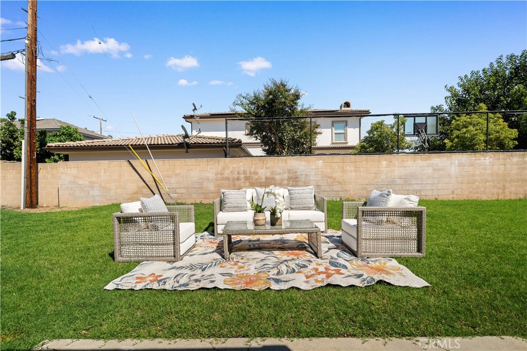 1420 Linda Way
