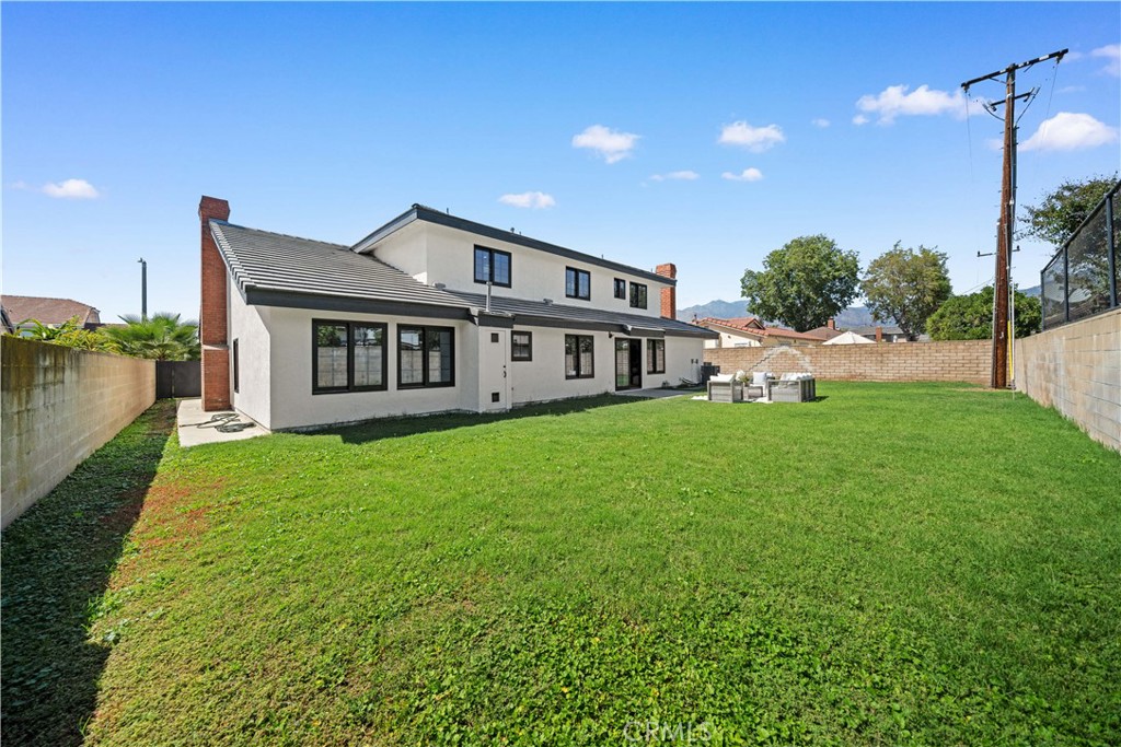 1420 Linda Way