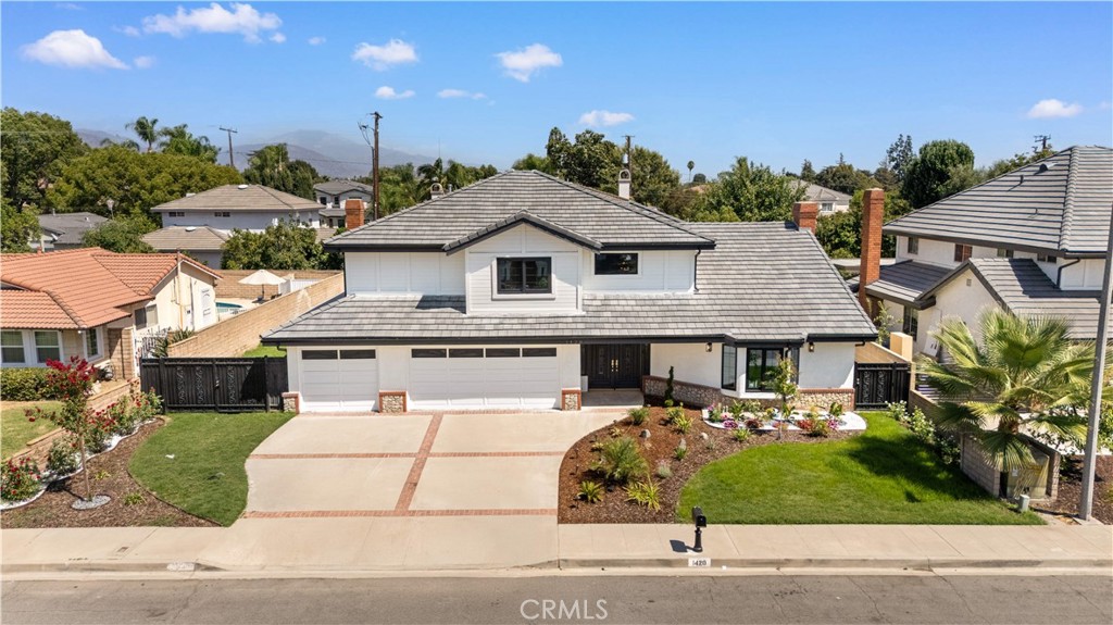 1420 Linda Way