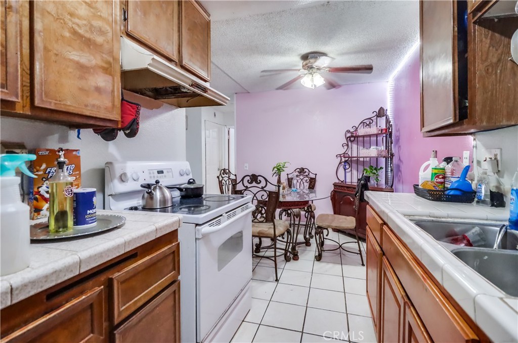 1547 Broadway 48