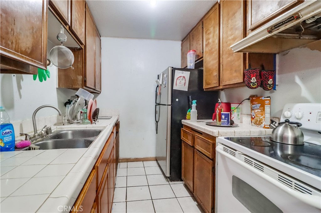1547 Broadway 48
