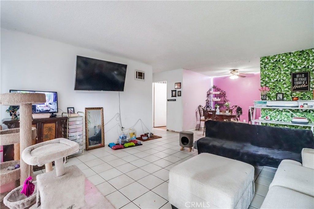 1547 Broadway 48