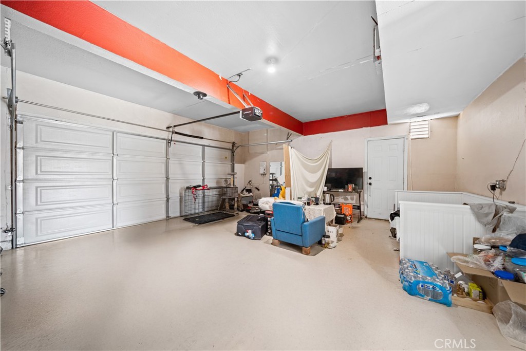 1010 W Wilson