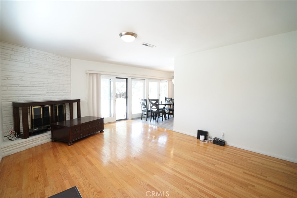 1925 El Sereno Avenue