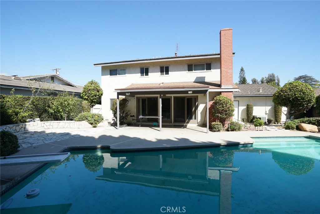 1925 El Sereno Avenue