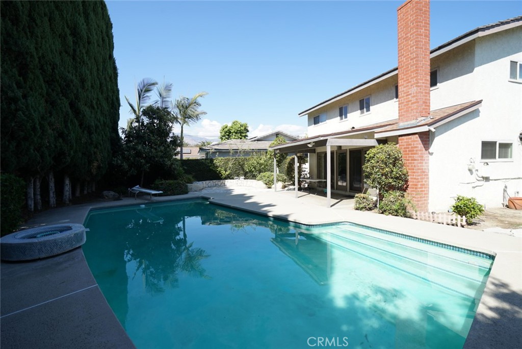 1925 El Sereno Avenue