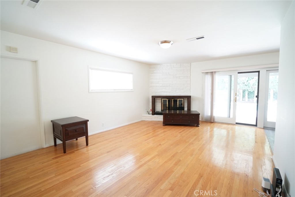 1925 El Sereno Avenue