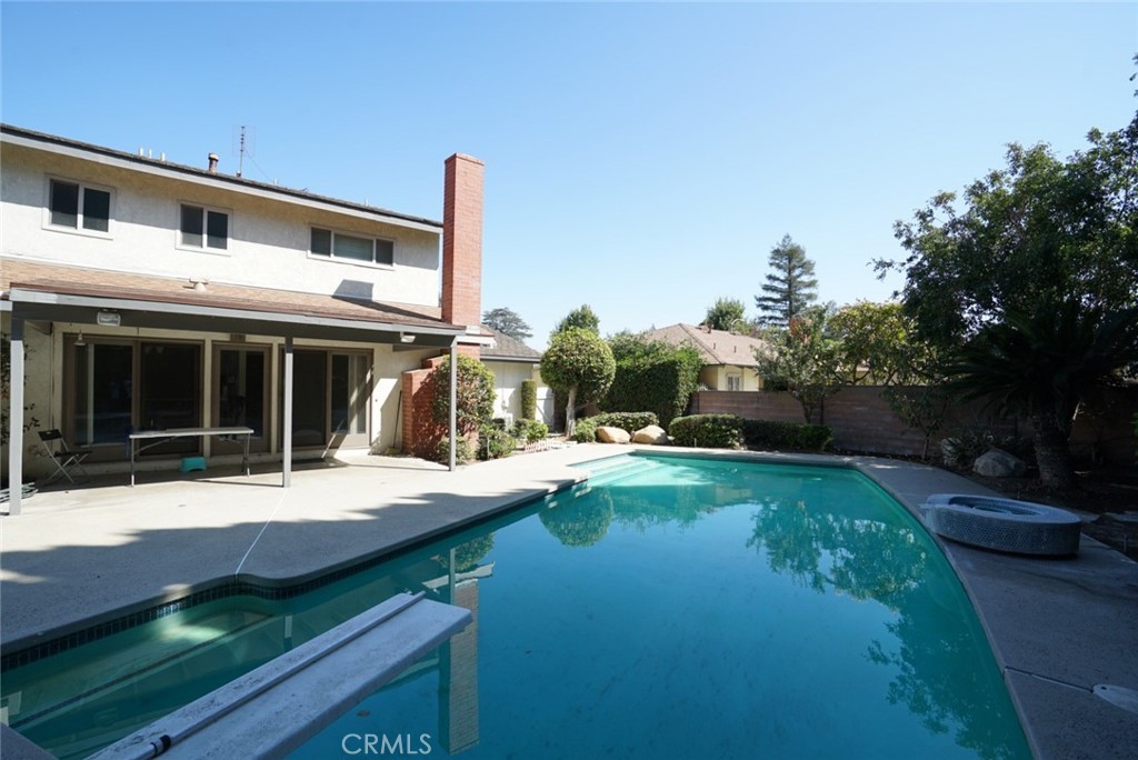 1925 El Sereno Avenue