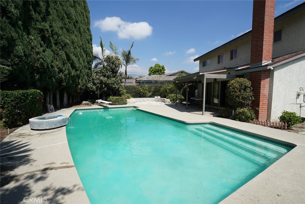 1925 El Sereno Avenue