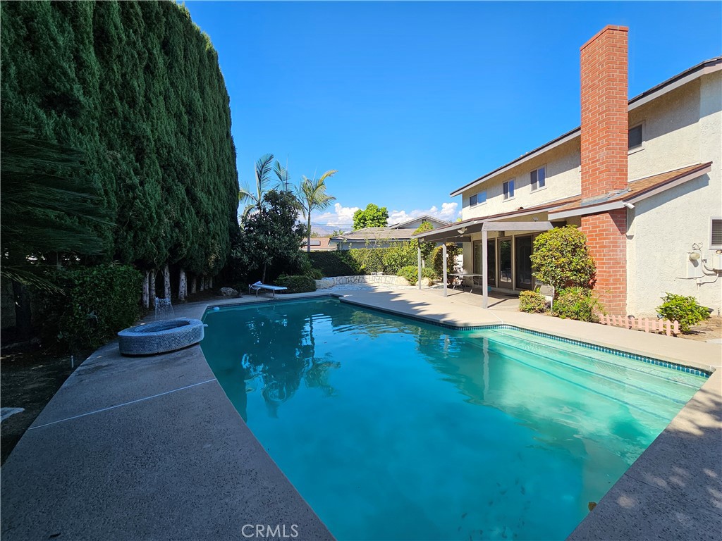 1925 El Sereno Avenue