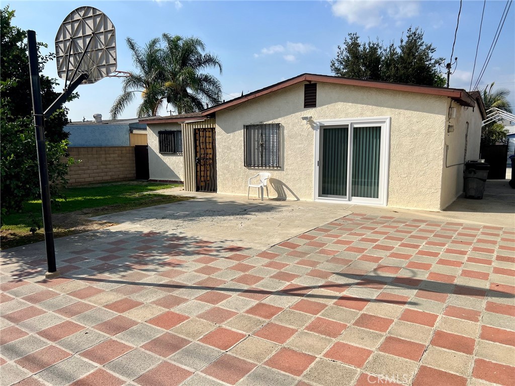 10120 El Poche Street