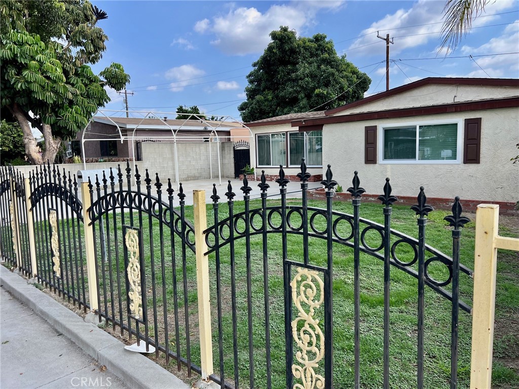 10120 El Poche Street