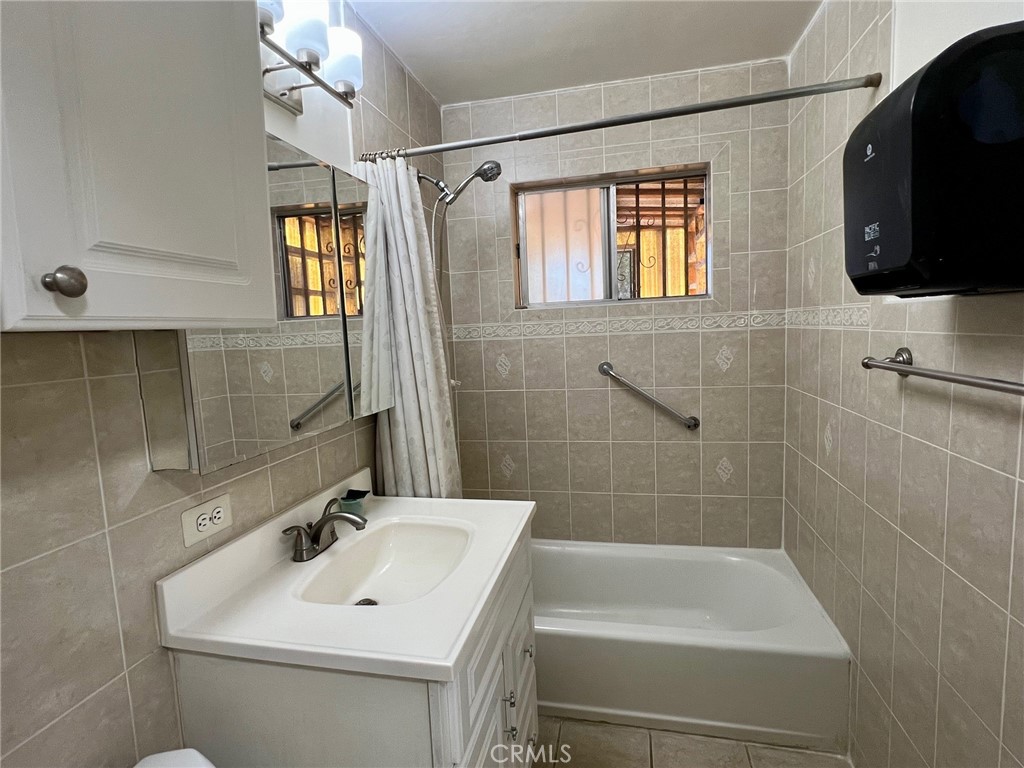 10120 El Poche Street