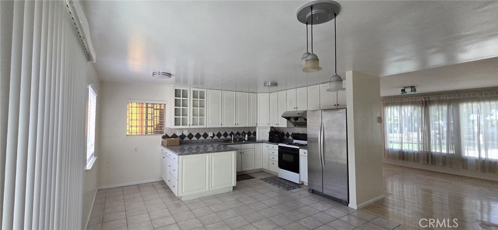 10120 El Poche Street