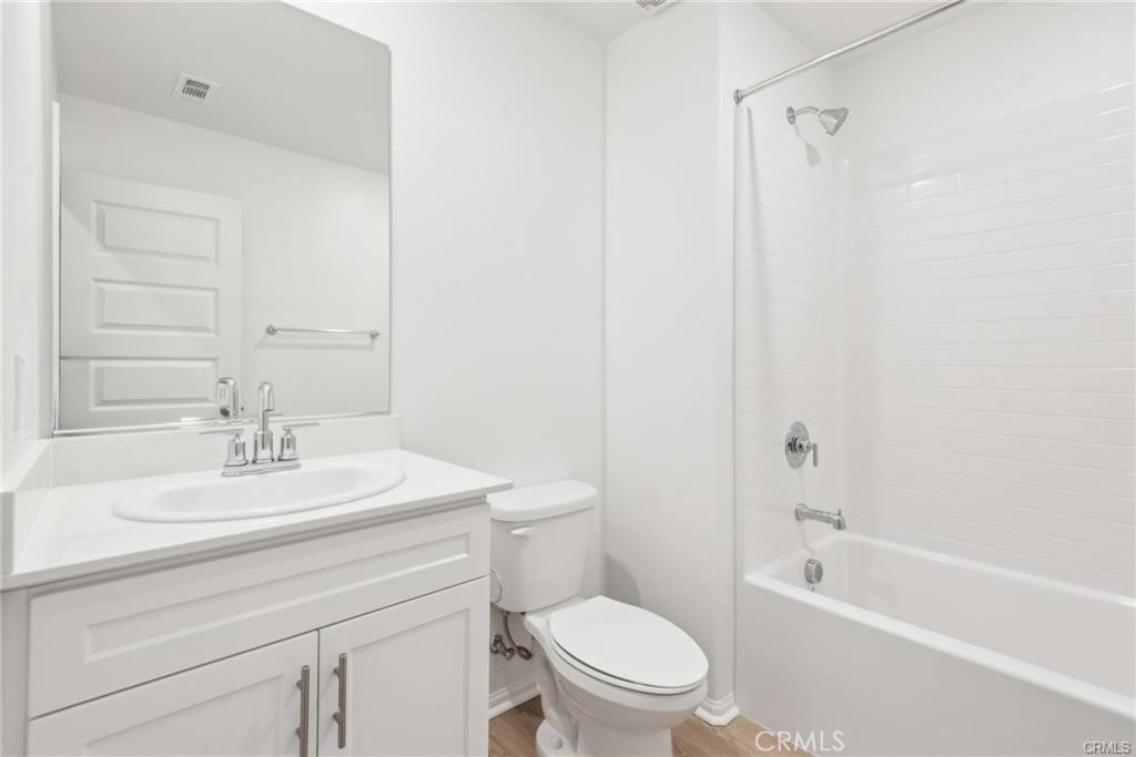 2718 Crozier