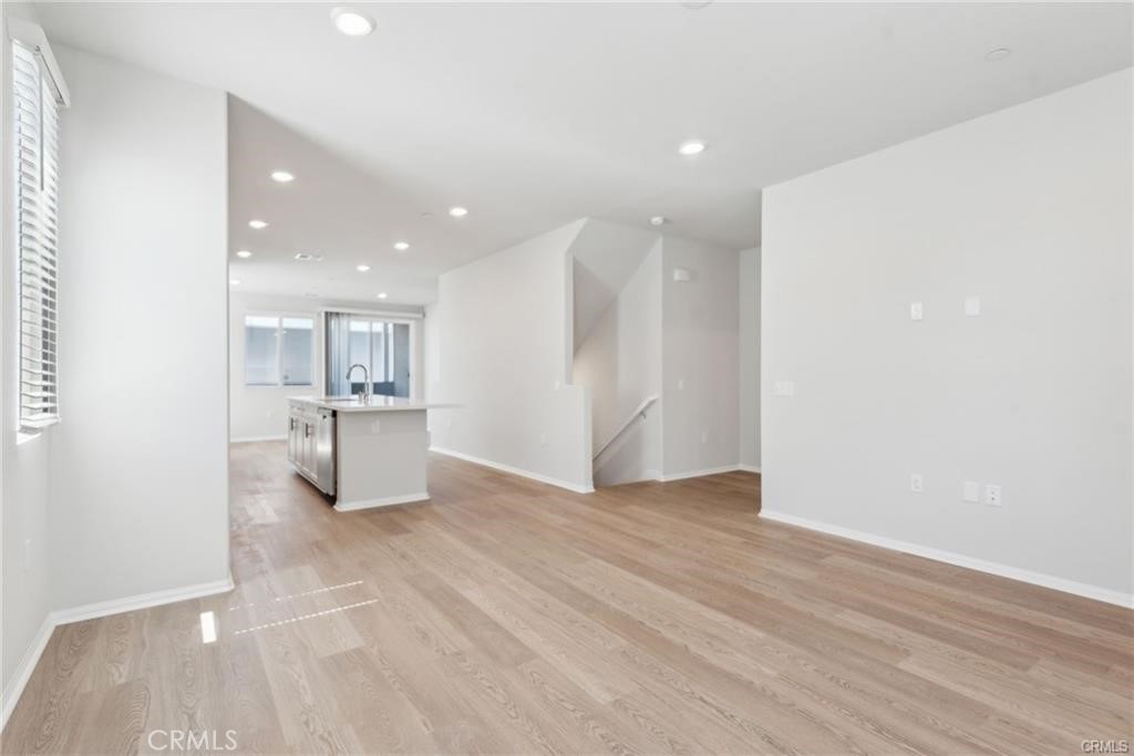 2718 Crozier