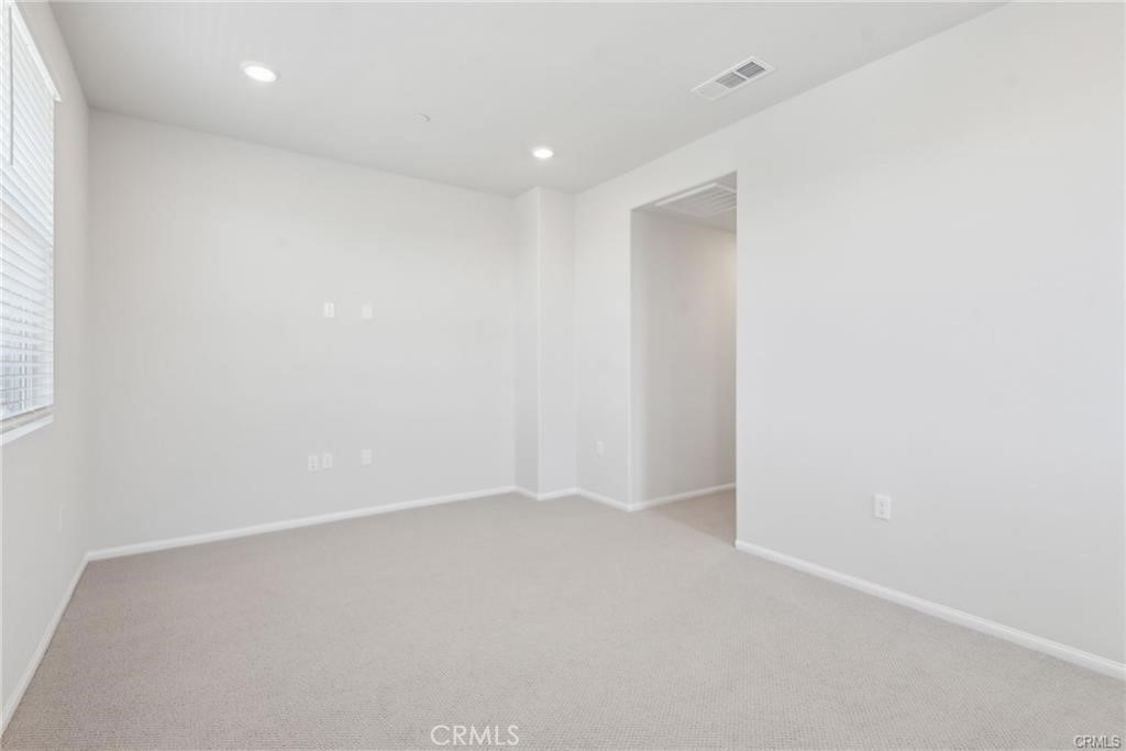 2718 Crozier