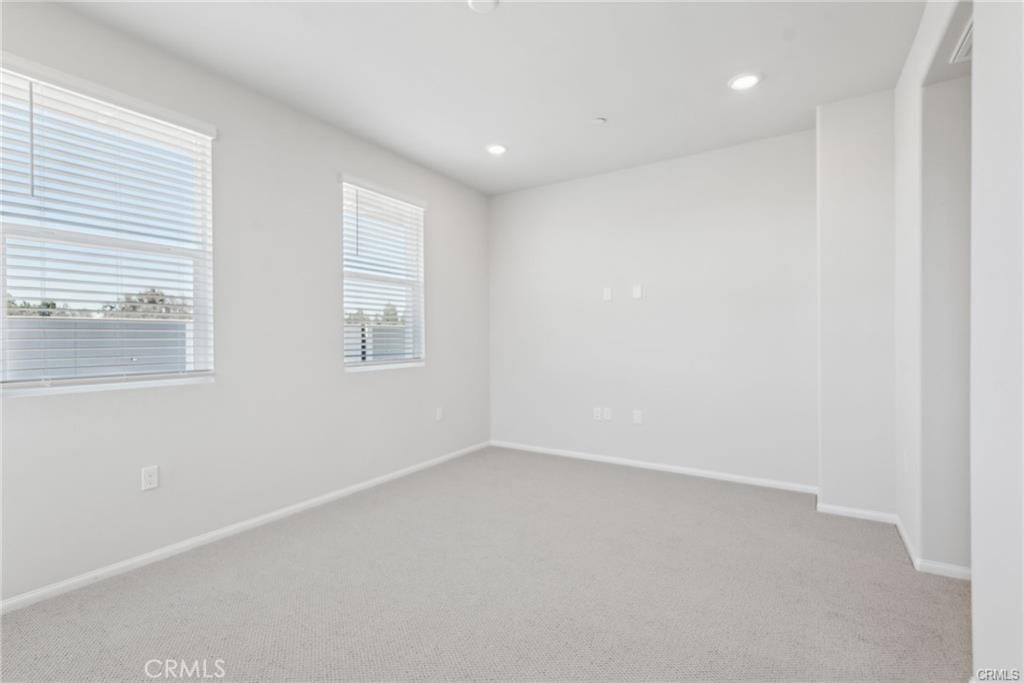2718 Crozier