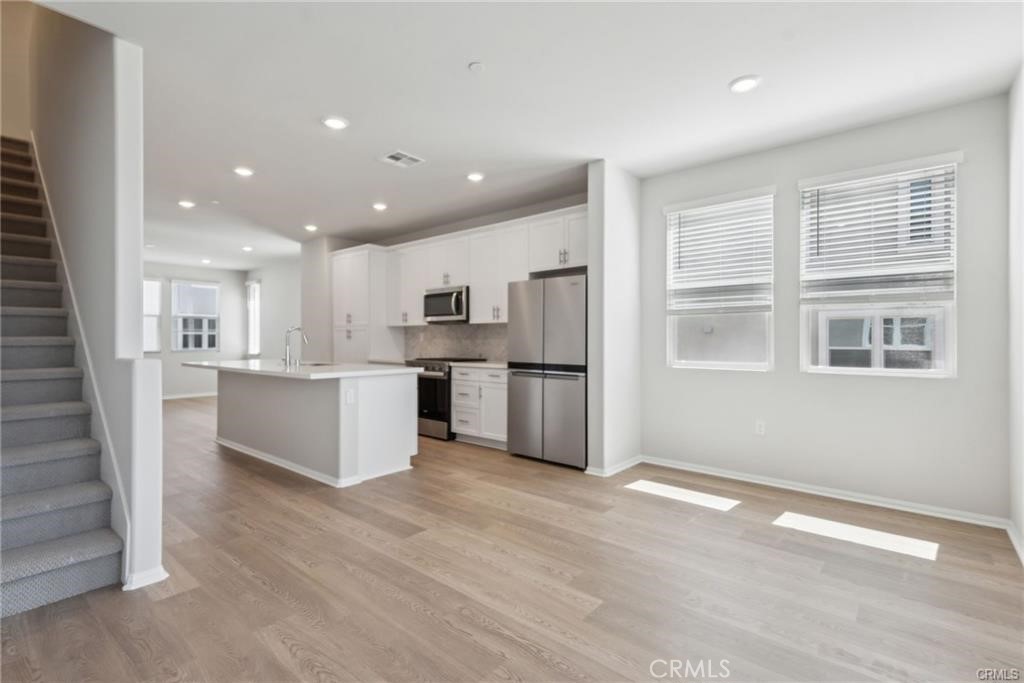 2718 Crozier