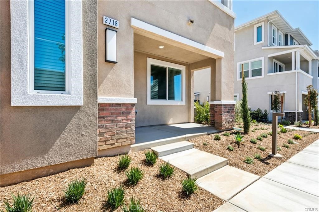 2718 Crozier