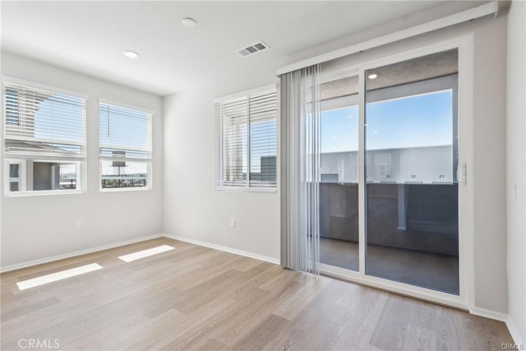 2718 Crozier