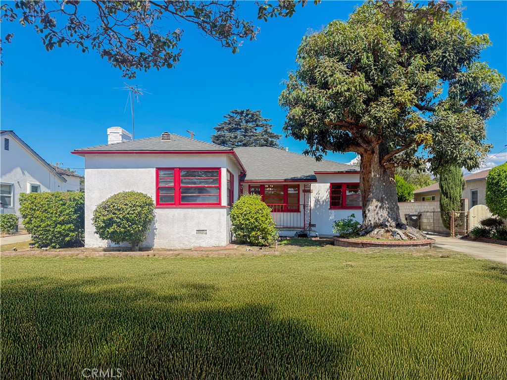 831 E Leslie Drive