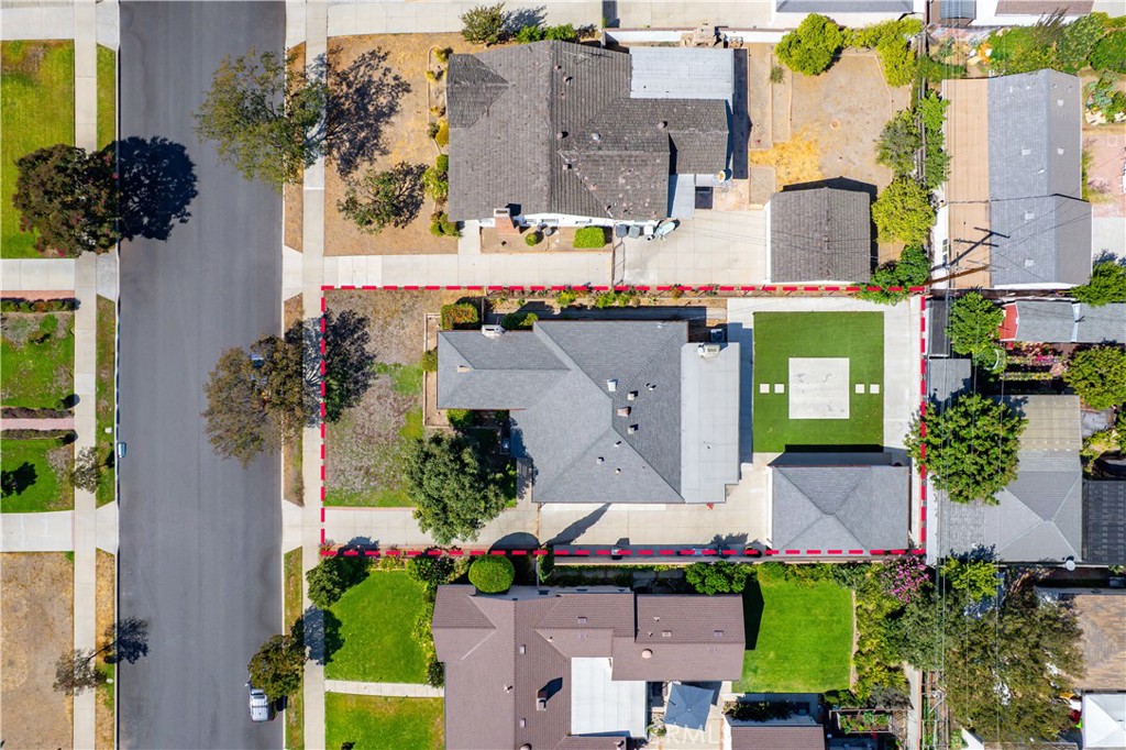831 E Leslie Drive