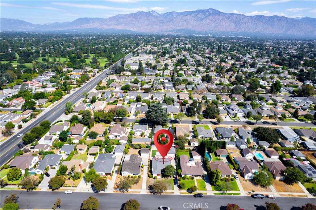 831 E Leslie Drive
