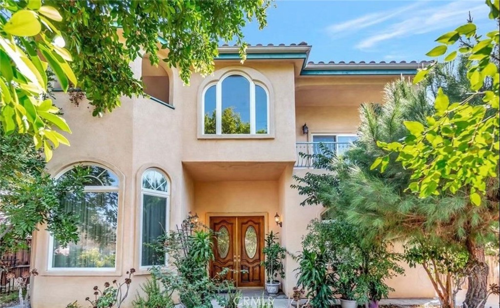 218 North MC Pherrin Avenue N