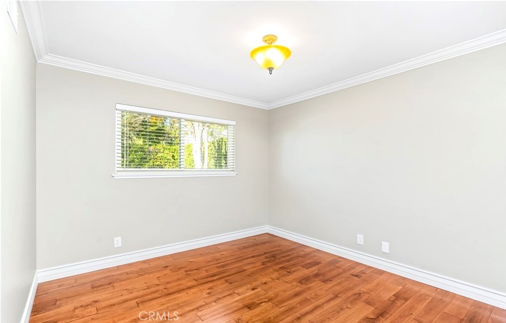 125 W Ronwood Street