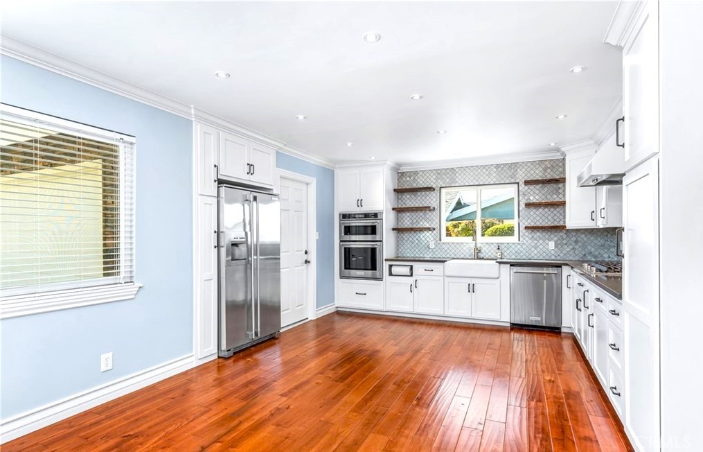 125 W Ronwood Street