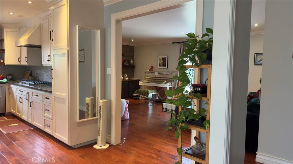 125 W Ronwood Street