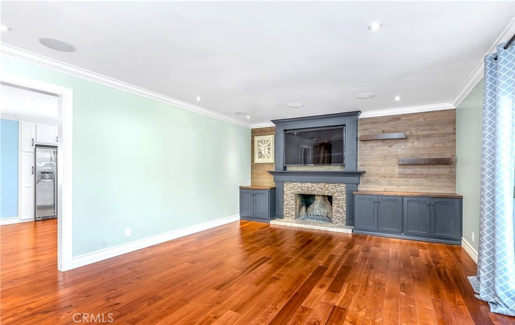125 W Ronwood Street