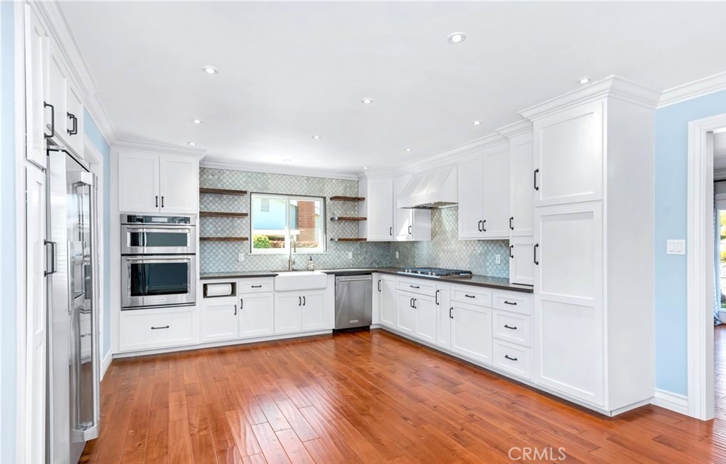 125 W Ronwood Street