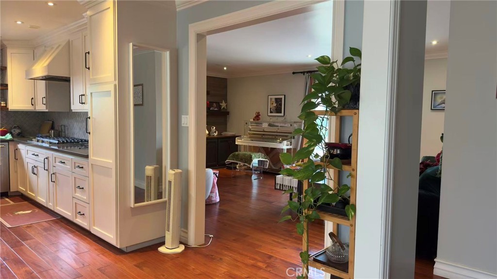 125 W Ronwood Street