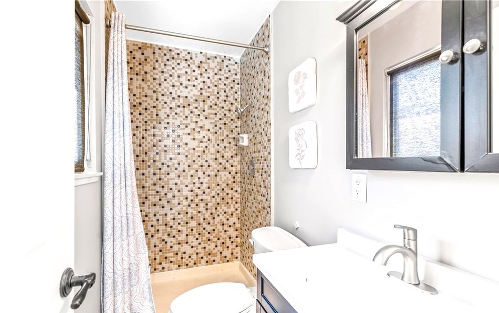 125 W Ronwood Street