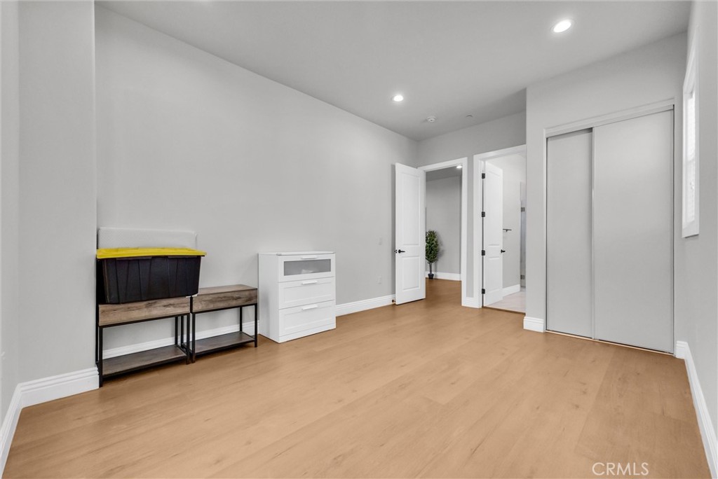 451 Avenida Esplendor