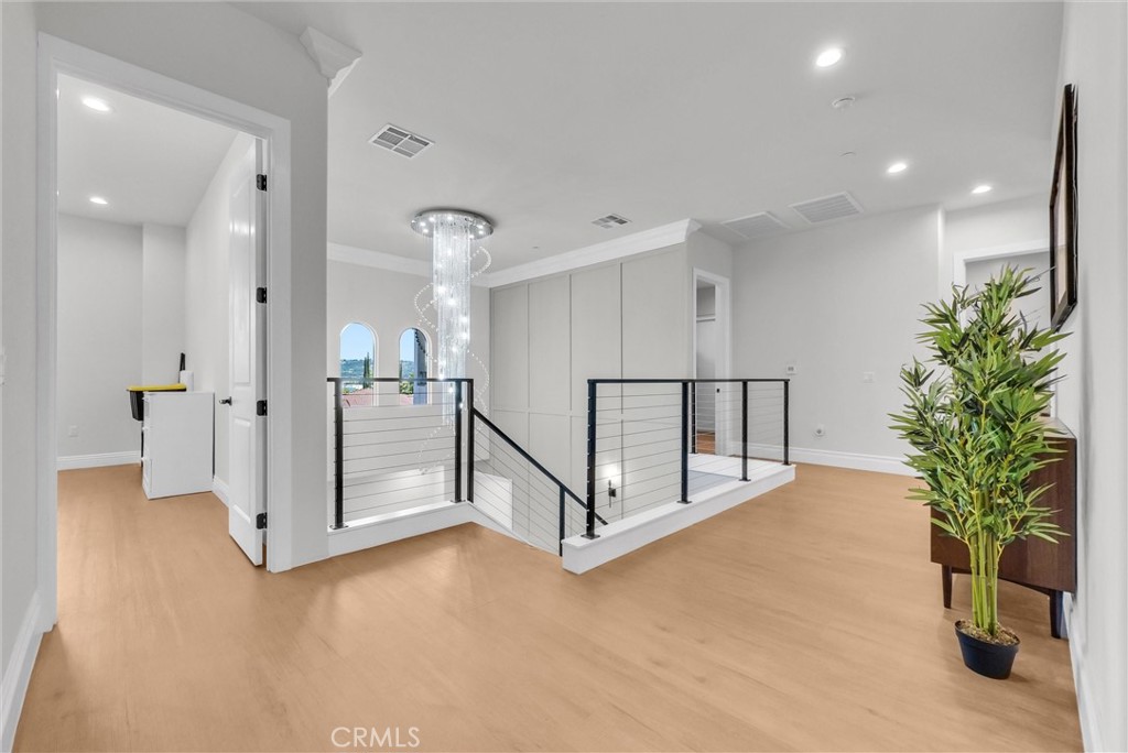 451 Avenida Esplendor