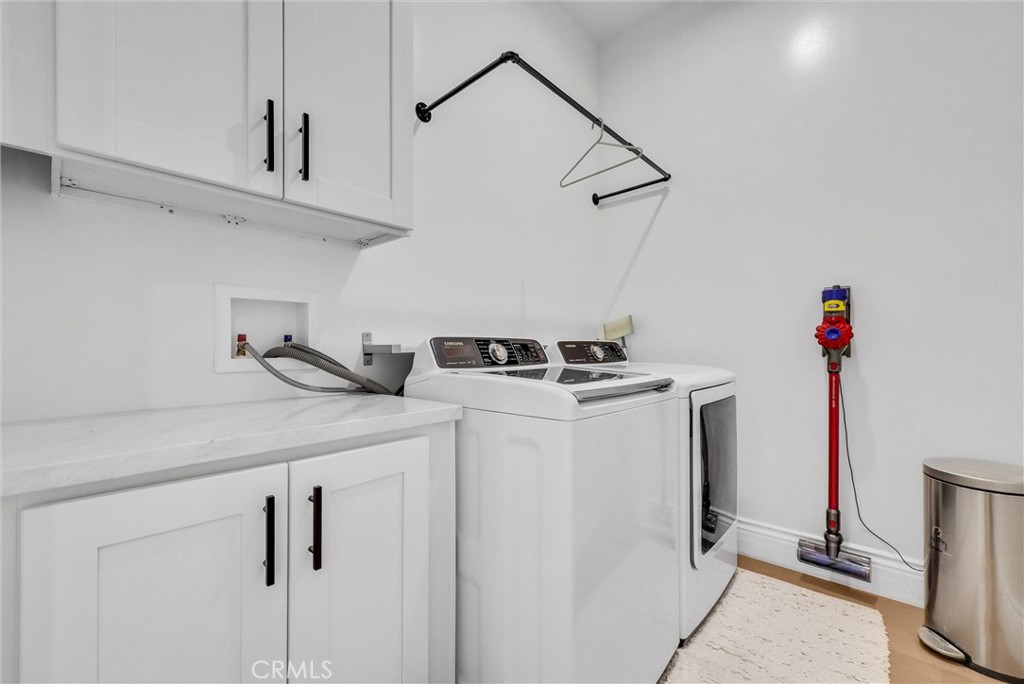 451 Avenida Esplendor