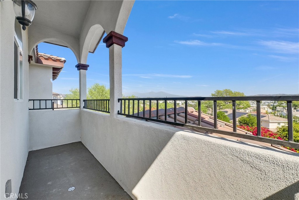 451 Avenida Esplendor