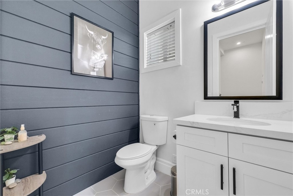 451 Avenida Esplendor