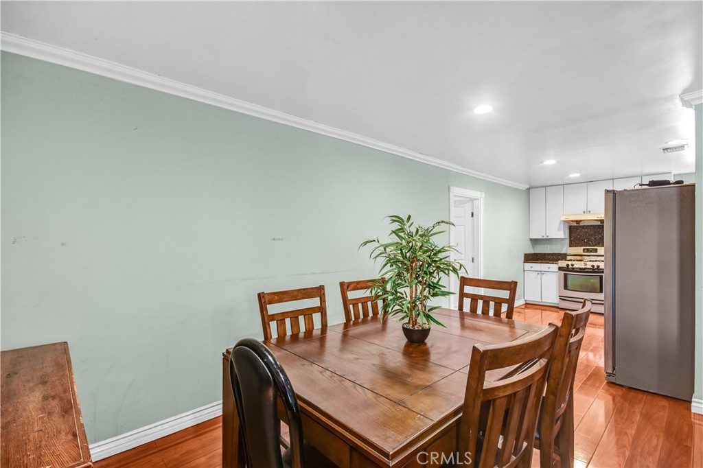 18220 Gallineta Street